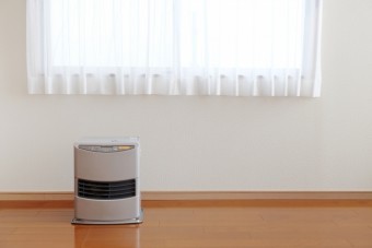 部屋の中に置かれたヒーター
