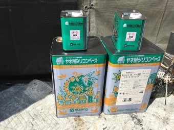 屋根塗装材料