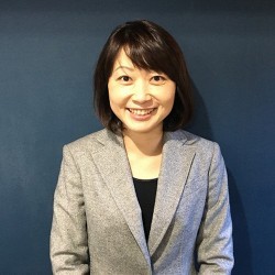 荒井貢美