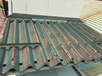 緑色の板金屋根