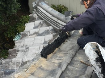 途中まで漆喰を乗せ終わりました