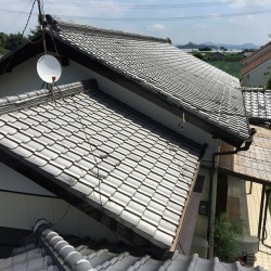 瓦屋根
