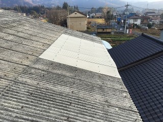 新しい波板を張った施工完了後の風景