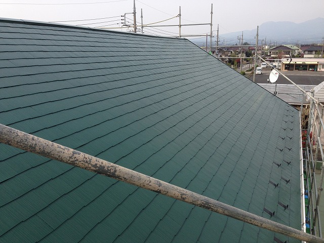 　スレート屋根塗装完了　
