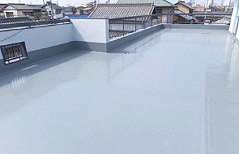 FRP防水が向いていない、広い屋上・バルコニーの写真